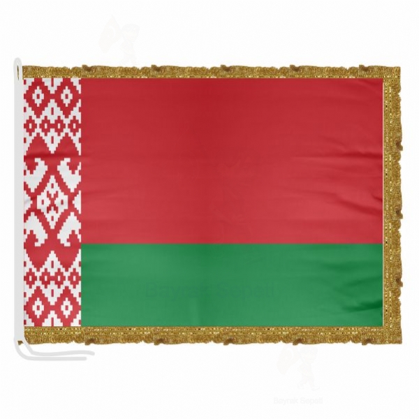 Belarus Saten Kuma Makam Bayra