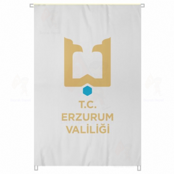 Erzurum Valilii Bina Cephesi Bayraklar