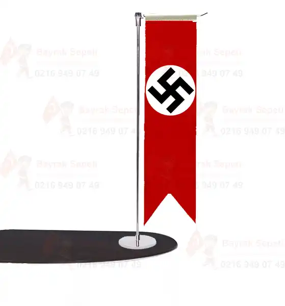 Nazi L Masa Bayrakları