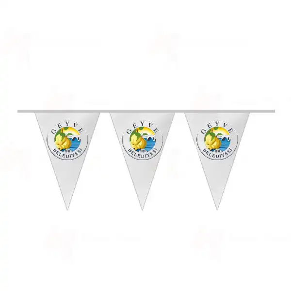 Geyve Belediyesi İpe Dizili Üçgen Bayraklar