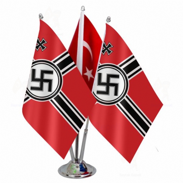 Nazi Almanyas Sava 3 L Masa Bayraklar