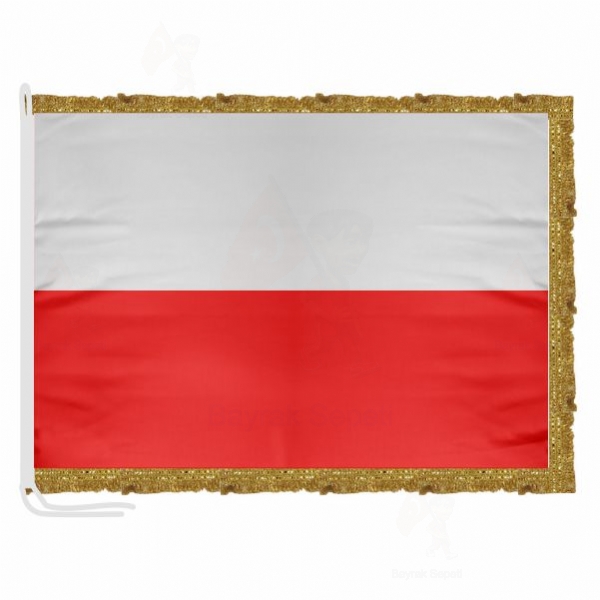 Polonya Saten Kuma Makam Bayra Resmi