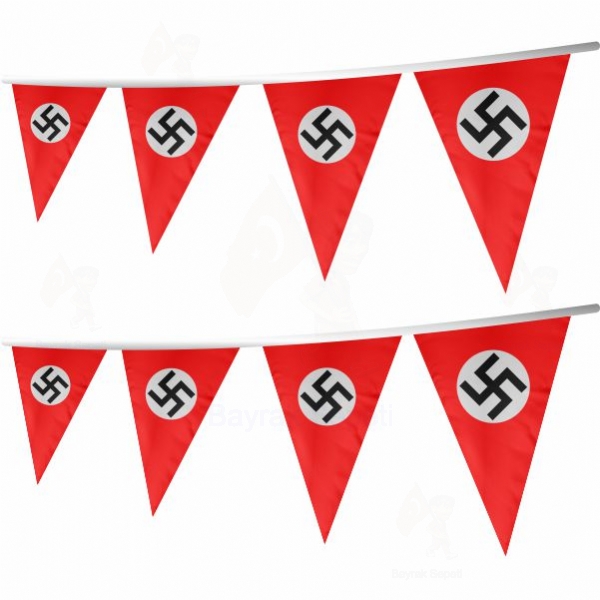 Reich Nazi Almanyası İpe Dizili Üçgen Bayraklar