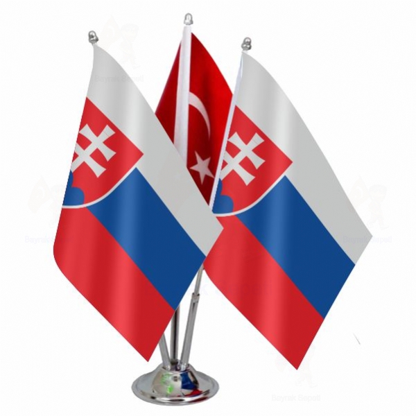 Slovakya 3 L Masa Bayraklar