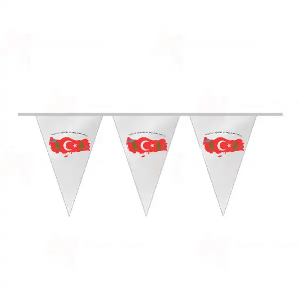 Türkiye Ekonomi ve Kalkınma Partisi İpe Dizili Üçgen Bayraklar