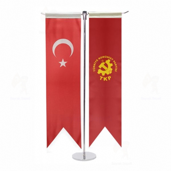 Trkiye Komnist Partisi T Masa Bayraklar reticileri