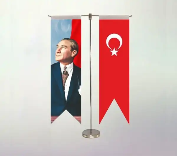 Atatürk Posteri İkili T Takım